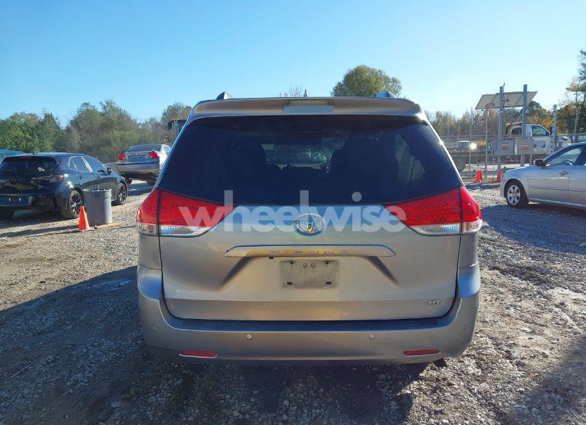 Photo 16 of 2011 Toyota Sienna XLE/LIMITED (VIN 5TDYK3DC0BS053221)