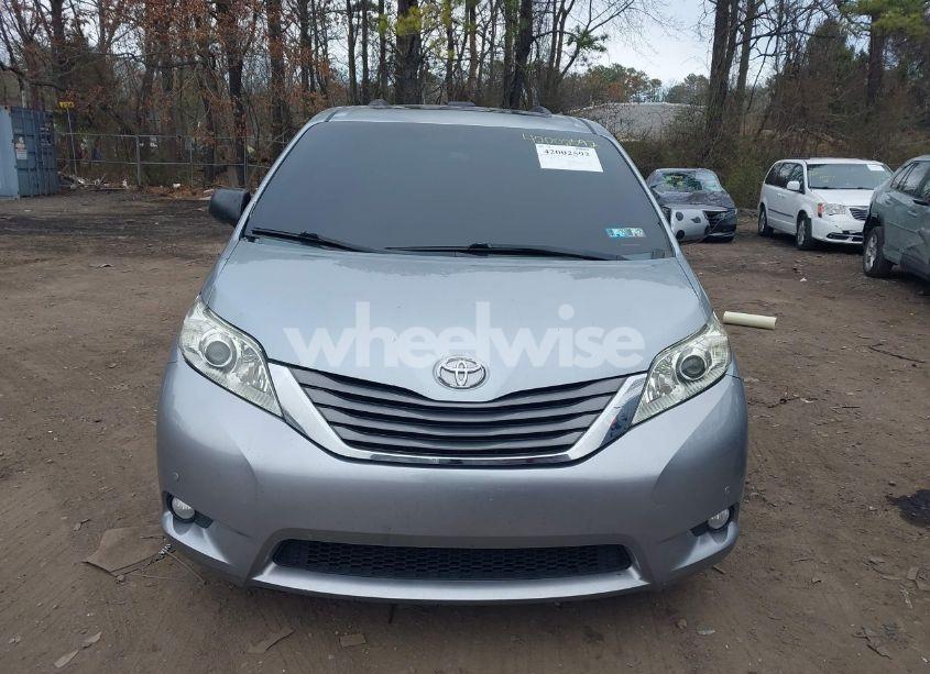 Photo 12 of 2011 Toyota Sienna LIMITED V6 (VIN 5TDYK3DC0BS070469)