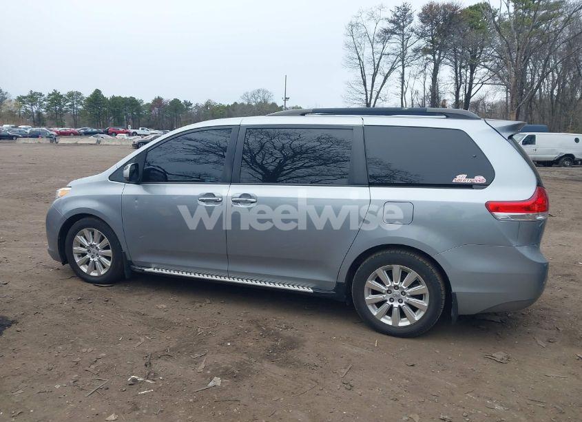 Photo 14 of 2011 Toyota Sienna LIMITED V6 (VIN 5TDYK3DC0BS070469)