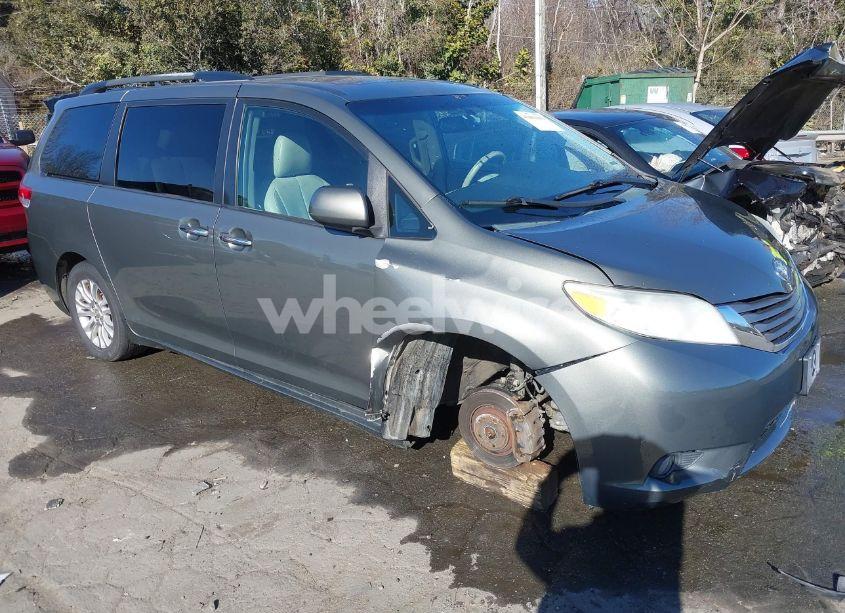 2012 Toyota Sienna XLE/LIMITED (VIN 5TDYK3DC0CS176597) main photo