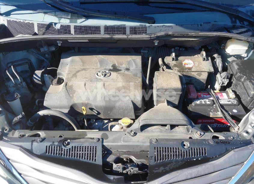 Photo 10 of 2012 Toyota Sienna XLE/LIMITED (VIN 5TDYK3DC0CS176597)