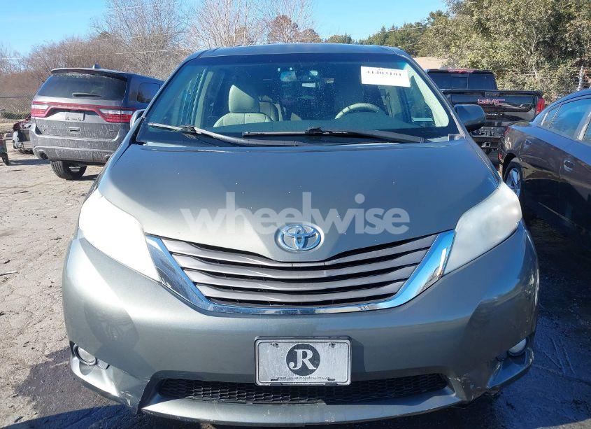 Photo 13 of 2012 Toyota Sienna XLE/LIMITED (VIN 5TDYK3DC0CS176597)