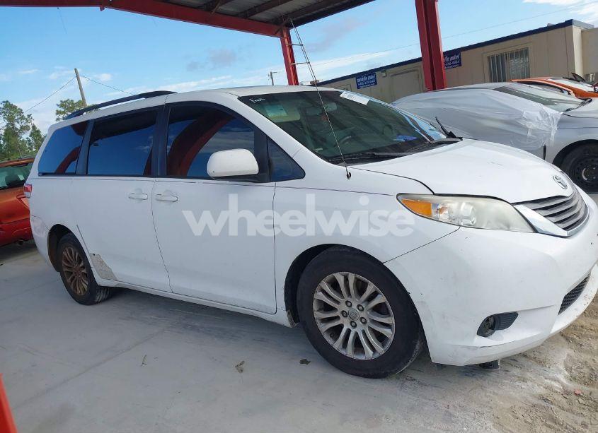 Photo 13 of 2012 Toyota Sienna XLE V6 8 PASSENGER (VIN 5TDYK3DC0CS178883)