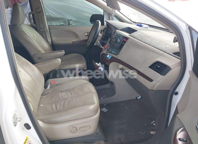 Photo 5 of 2012 Toyota Sienna XLE V6 8 PASSENGER (VIN 5TDYK3DC0CS178883)