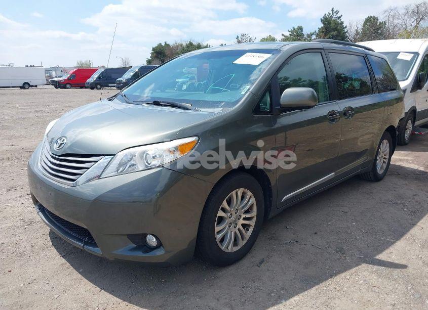 Photo 2 of 2012 Toyota Sienna XLE V6 8 PASSENGER (VIN 5TDYK3DC0CS221618)