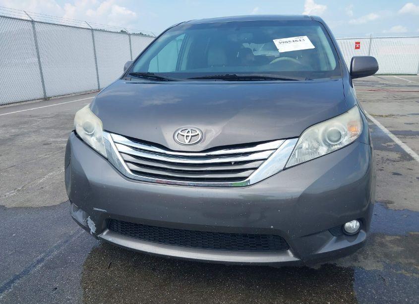 Photo 13 of 2012 Toyota Sienna XLE V6 8 PASSENGER (VIN 5TDYK3DC0CS237222)