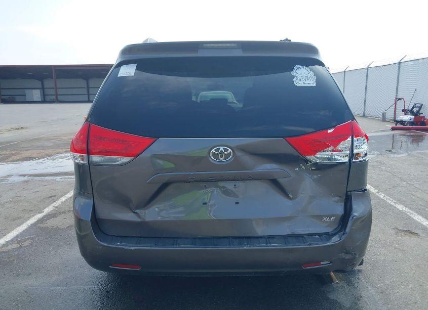 Photo 17 of 2012 Toyota Sienna XLE V6 8 PASSENGER (VIN 5TDYK3DC0CS237222)
