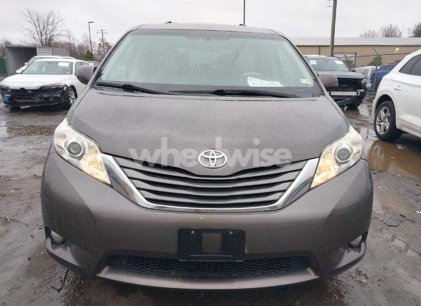 Photo 12 of 2012 Toyota Sienna XLE/LIMITED (VIN 5TDYK3DC0CS244171)
