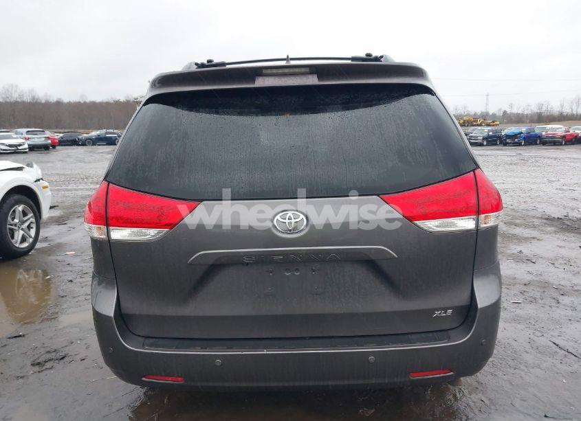 Photo 16 of 2012 Toyota Sienna XLE/LIMITED (VIN 5TDYK3DC0CS244171)