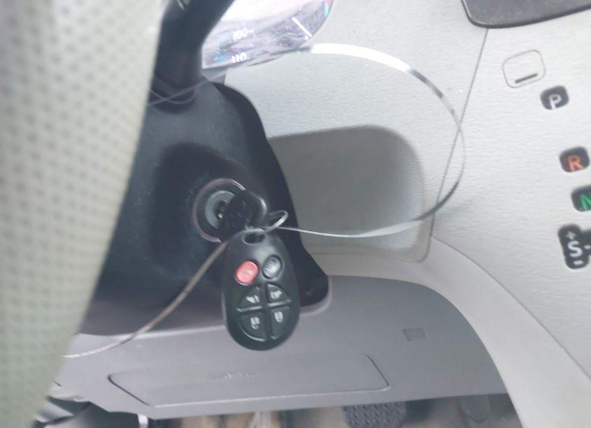 Photo 11 of 2012 Toyota Sienna XLE V6 8 PASSENGER (VIN 5TDYK3DC0CS259592)