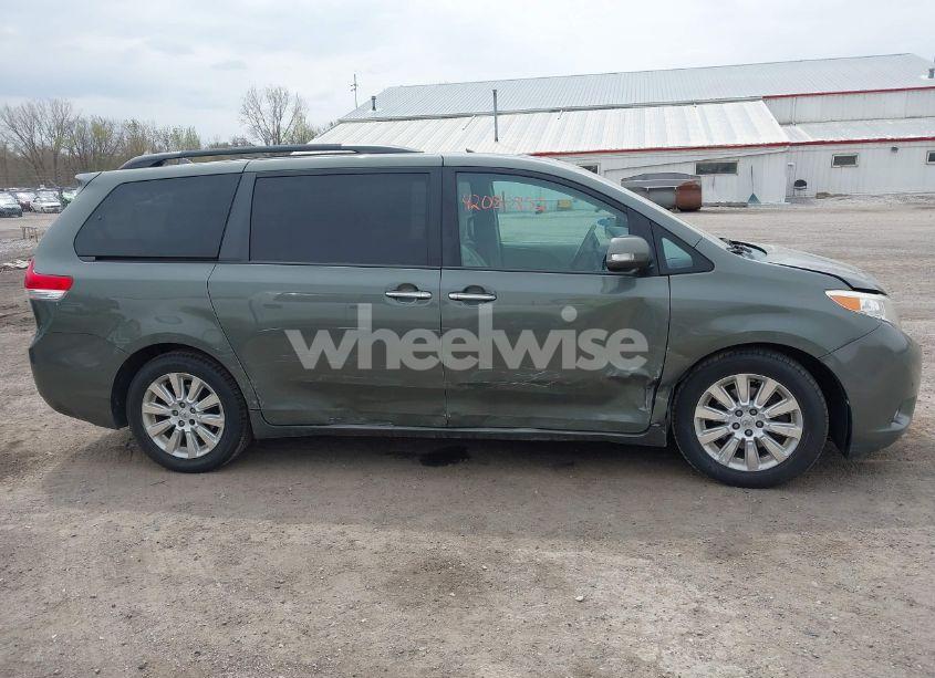 Photo 13 of 2013 Toyota Sienna LIMITED V6 7 PASSENGER (VIN 5TDYK3DC0DS340531)