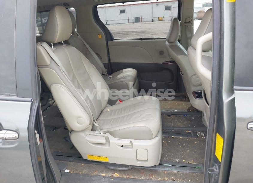 Photo 8 of 2013 Toyota Sienna LIMITED V6 7 PASSENGER (VIN 5TDYK3DC0DS340531)