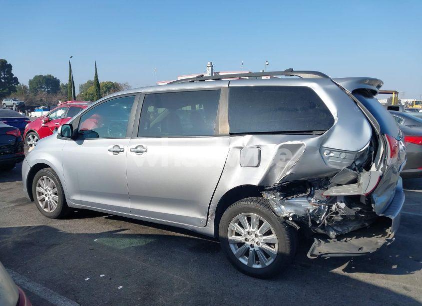 Photo 15 of 2013 Toyota Sienna XLE/LIMITED (VIN 5TDYK3DC0DS360388)