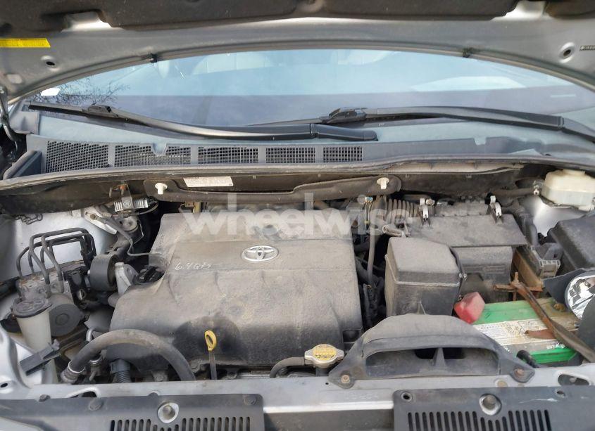 Photo 10 of 2013 Toyota Sienna XLE V6 8 PASSENGER (VIN 5TDYK3DC0DS386330)