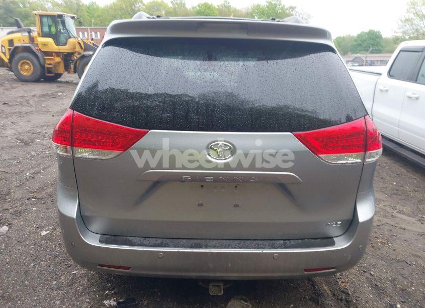 Photo 17 of 2013 Toyota Sienna XLE V6 8 PASSENGER (VIN 5TDYK3DC0DS403949)