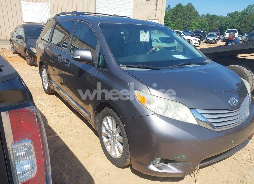 2014 Toyota Sienna LIMITED V6 7 PASSENGER (VIN 5TDYK3DC0ES514034) main photo