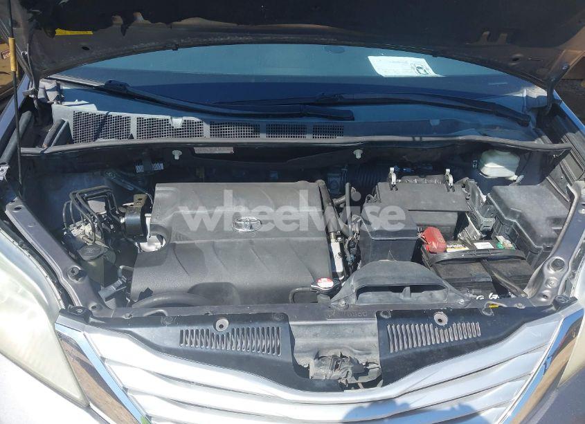 Photo 10 of 2014 Toyota Sienna LIMITED V6 7 PASSENGER (VIN 5TDYK3DC0ES514034)