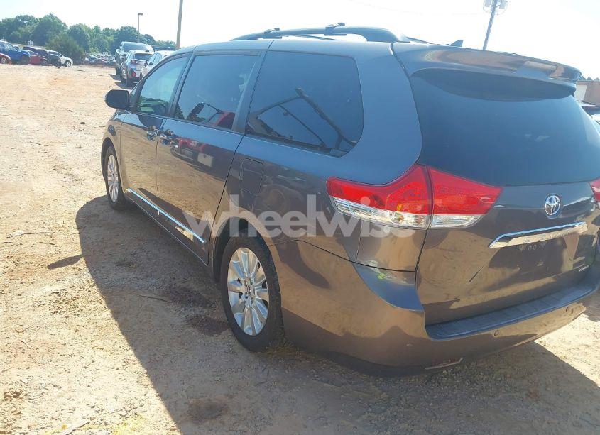 Photo 3 of 2014 Toyota Sienna LIMITED V6 7 PASSENGER (VIN 5TDYK3DC0ES514034)