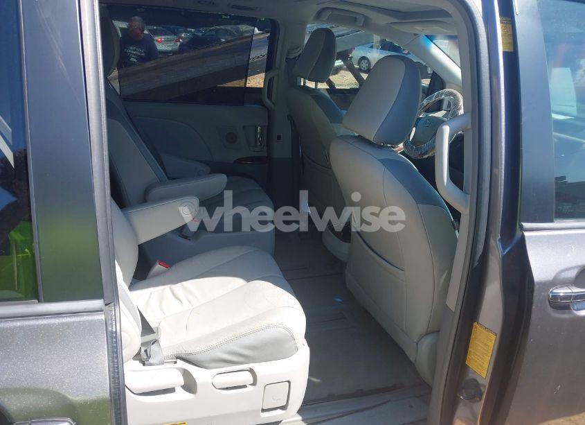 Photo 8 of 2014 Toyota Sienna LIMITED V6 7 PASSENGER (VIN 5TDYK3DC0ES514034)