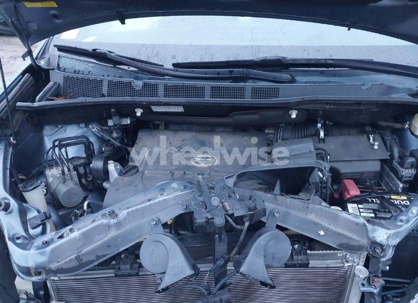 Photo 10 of 2015 Toyota Sienna XLE/LIMITED (VIN 5TDYK3DC0FS533670)