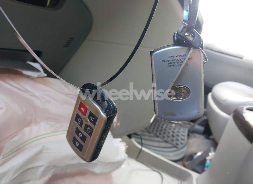 Photo 11 of 2015 Toyota Sienna XLE/LIMITED (VIN 5TDYK3DC0FS533670)