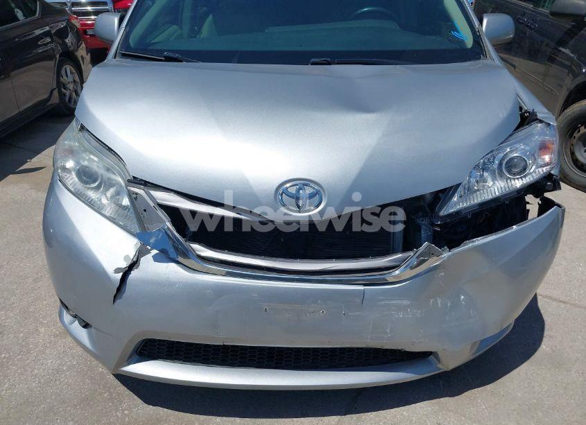 Photo 6 of 2015 Toyota Sienna XLE 8 PASSENGER (VIN 5TDYK3DC0FS555636)