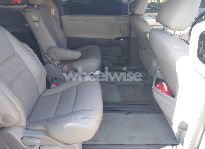 Photo 8 of 2015 Toyota Sienna XLE 8 PASSENGER (VIN 5TDYK3DC0FS558486)