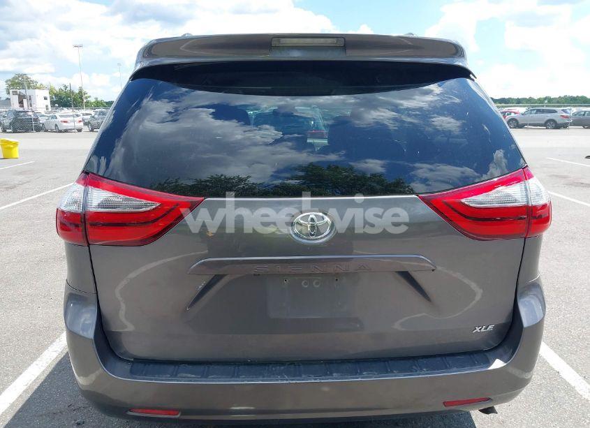 Photo 16 of 2015 Toyota Sienna XLE 8 PASSENGER (VIN 5TDYK3DC0FS613440)