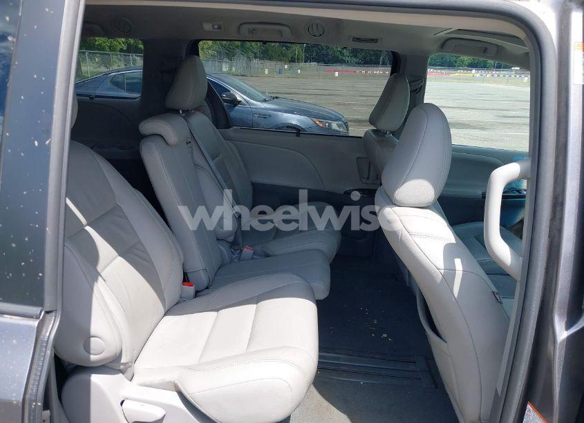 Photo 8 of 2015 Toyota Sienna XLE 8 PASSENGER (VIN 5TDYK3DC0FS613440)