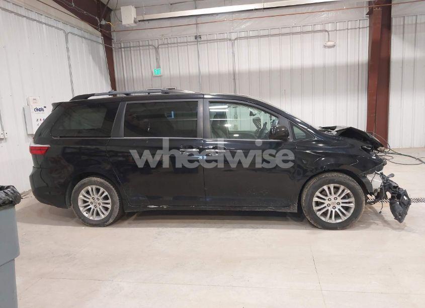 Photo 14 of 2015 Toyota Sienna XLE PREMIUM 8 PASSENGER (VIN 5TDYK3DC0FS668602)