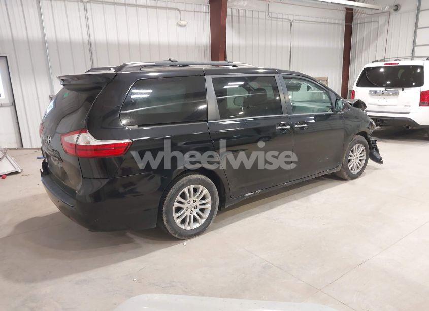 Photo 4 of 2015 Toyota Sienna XLE PREMIUM 8 PASSENGER (VIN 5TDYK3DC0FS668602)