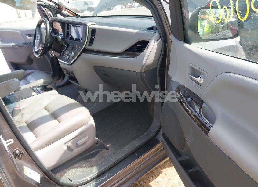 Photo 5 of 2016 Toyota Sienna XLE 8 PASSENGER (VIN 5TDYK3DC0GS764053)