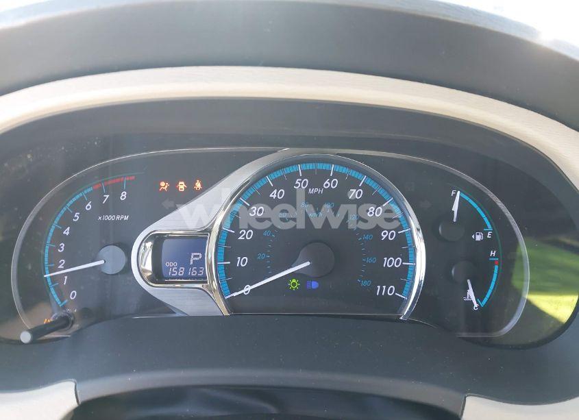 Photo 7 of 2011 Toyota Sienna XLE V6 (VIN 5TDYK3DC1BS004674)