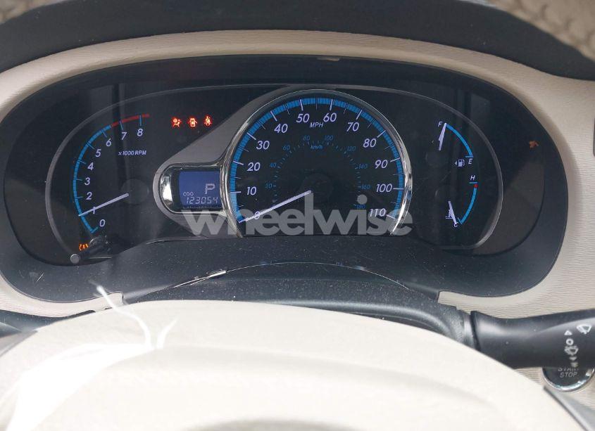 Photo 7 of 2011 Toyota Sienna XLE V6 (VIN 5TDYK3DC1BS007266)