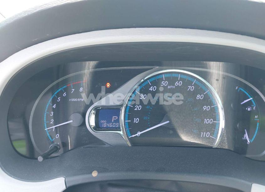 Photo 7 of 2011 Toyota Sienna XLE V6 (VIN 5TDYK3DC1BS040347)