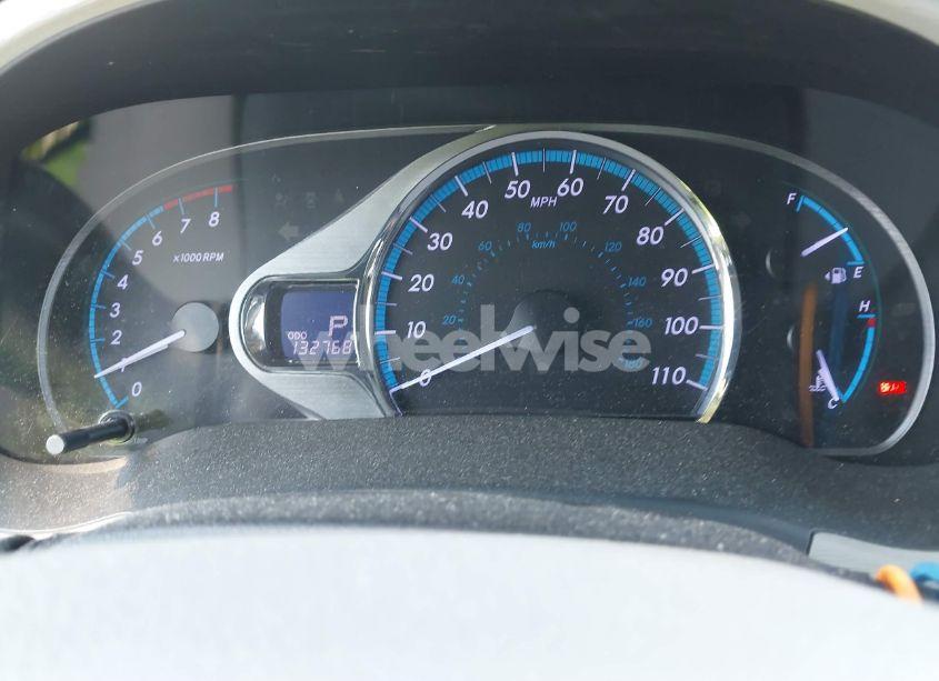 Photo 7 of 2011 Toyota Sienna XLE V6 (VIN 5TDYK3DC1BS142229)