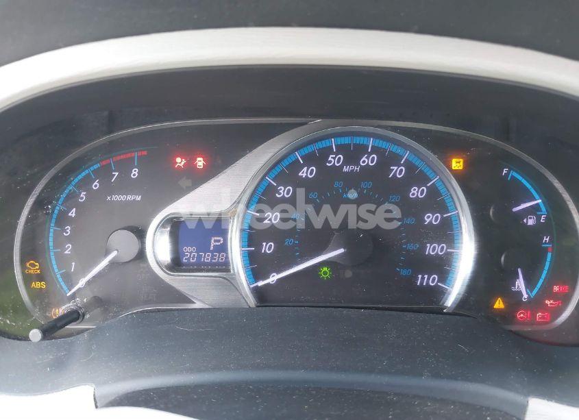 Photo 7 of 2011 Toyota Sienna XLE V6 (VIN 5TDYK3DC1BS143641)