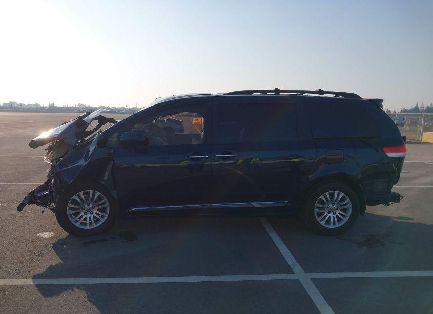 Photo 14 of 2011 Toyota Sienna XLE/LIMITED (VIN 5TDYK3DC1BS152307)