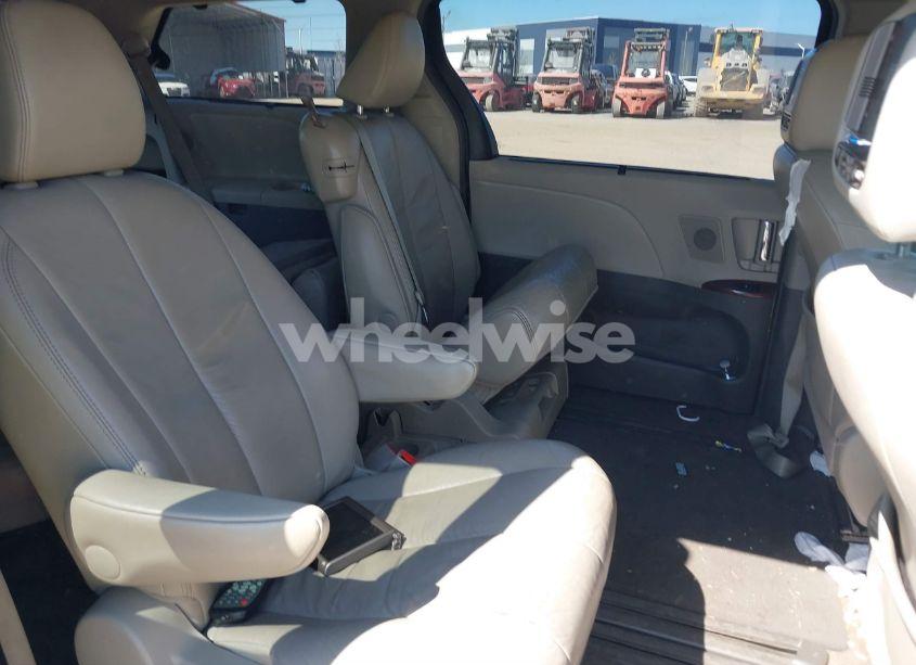 Photo 8 of 2012 Toyota Sienna XLE V6 8 PASSENGER (VIN 5TDYK3DC1CS186331)