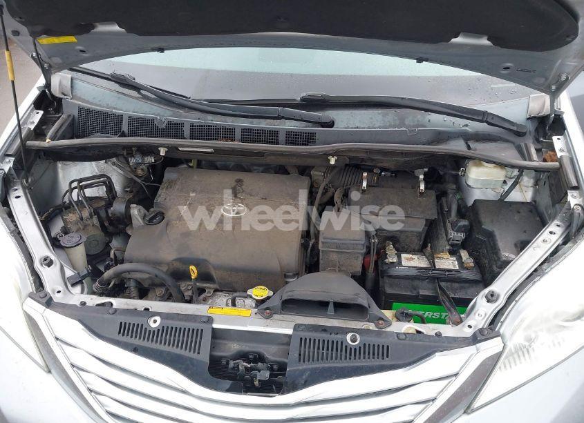 Photo 10 of 2012 Toyota Sienna XLE/LIMITED (VIN 5TDYK3DC1CS192310)