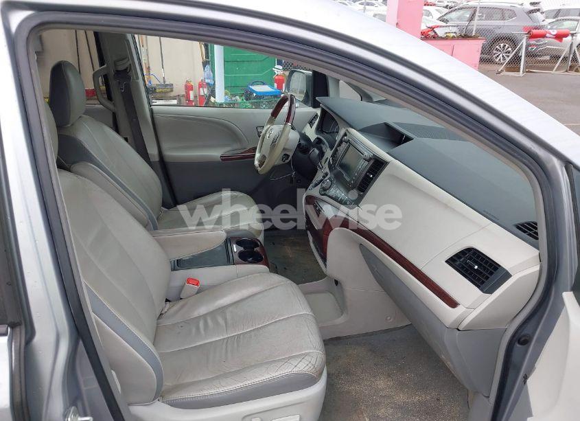 Photo 5 of 2012 Toyota Sienna XLE/LIMITED (VIN 5TDYK3DC1CS192310)