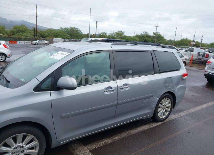 Photo 6 of 2012 Toyota Sienna XLE/LIMITED (VIN 5TDYK3DC1CS192310)
