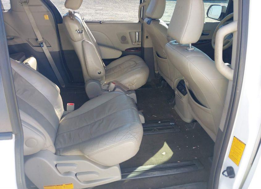 Photo 8 of 2012 Toyota Sienna XLE/LIMITED (VIN 5TDYK3DC1CS225564)