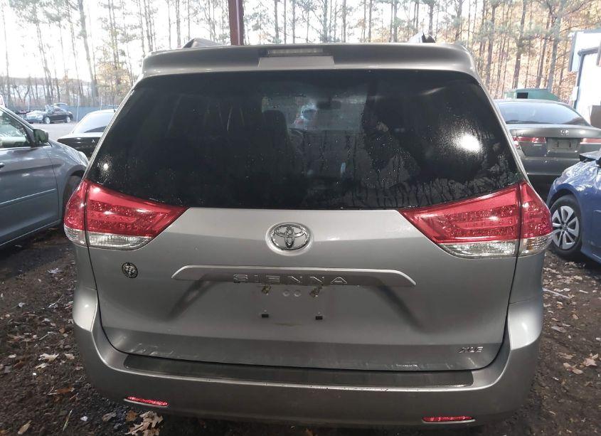 Photo 17 of 2012 Toyota Sienna XLE V6 8 PASSENGER (VIN 5TDYK3DC1CS225824)