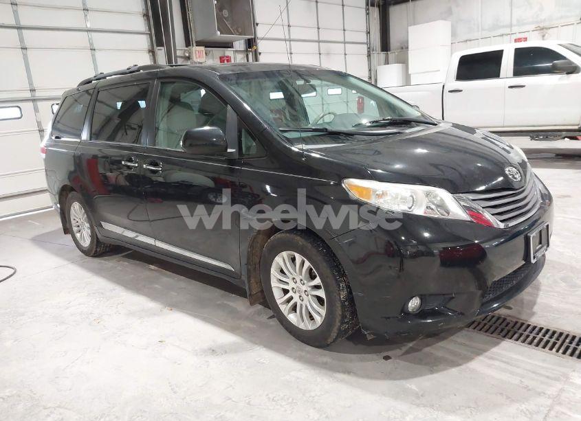 2012 Toyota Sienna XLE/LIMITED (VIN 5TDYK3DC1CS234894) main photo