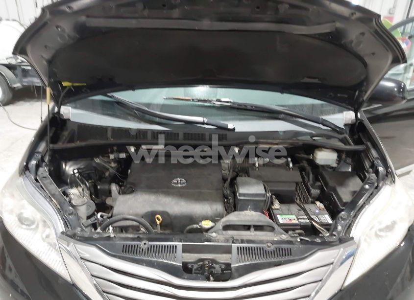 Photo 10 of 2012 Toyota Sienna XLE/LIMITED (VIN 5TDYK3DC1CS234894)