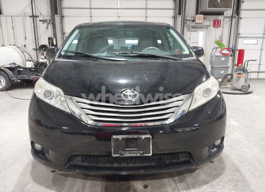 Photo 12 of 2012 Toyota Sienna XLE/LIMITED (VIN 5TDYK3DC1CS234894)