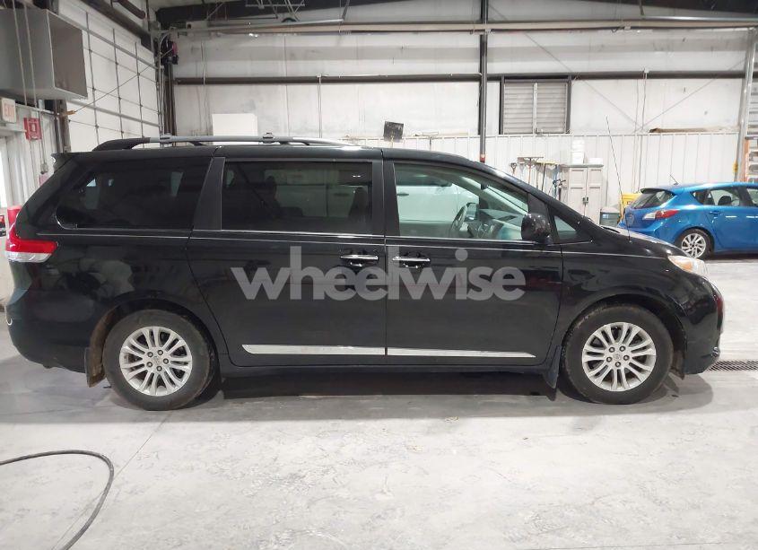 Photo 13 of 2012 Toyota Sienna XLE/LIMITED (VIN 5TDYK3DC1CS234894)