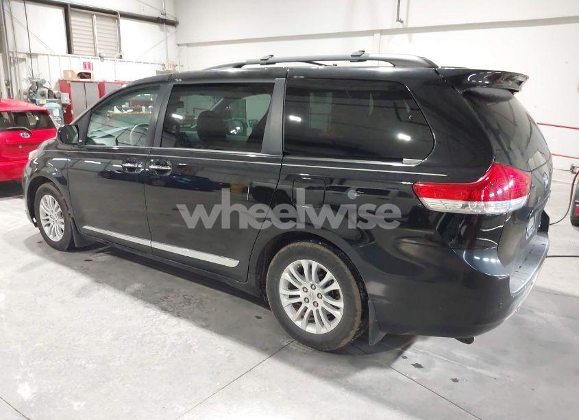 Photo 3 of 2012 Toyota Sienna XLE/LIMITED (VIN 5TDYK3DC1CS234894)