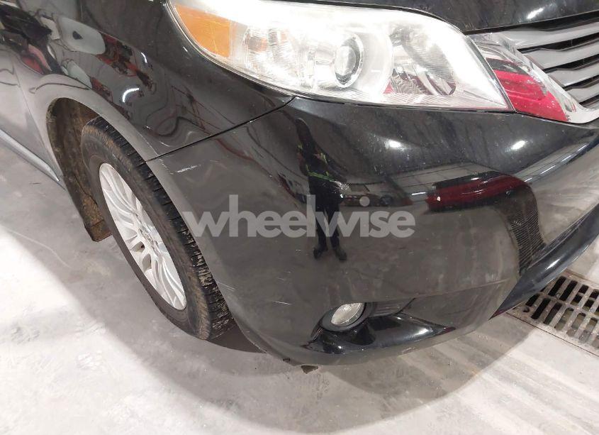 Photo 6 of 2012 Toyota Sienna XLE/LIMITED (VIN 5TDYK3DC1CS234894)